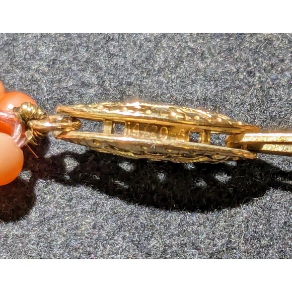 Vintage 3 strand pink angelskin coral bracelet with 14/20 gold clasp - Picture 5 of 5